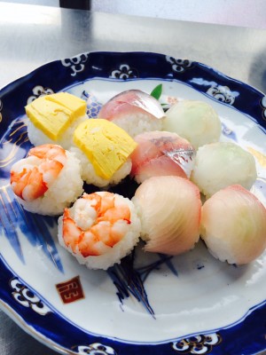 手まり寿司1